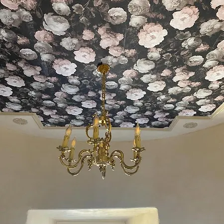 Le Chateau De Cambiaire Bed & Breakfast 4*