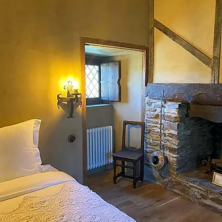 Le Chateau De Cambiaire Saint-Etienne-Vallee-Francaise